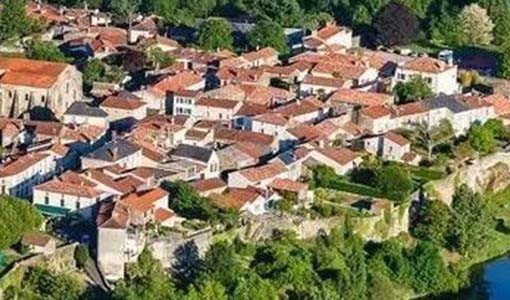 壤塘回乡建别墅为什么一定要选专业乡墅公司